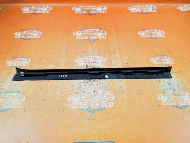 Накладка порога внутренняя MERCEDES-BENZ CLK-класс C209/W209 (2002 - 2005) — Разборка Мерседес