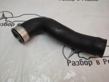 Патрубок интеркулера MERCEDES-BENZ R-класс W251 (2005 - 2007) — Разборка Мерседес