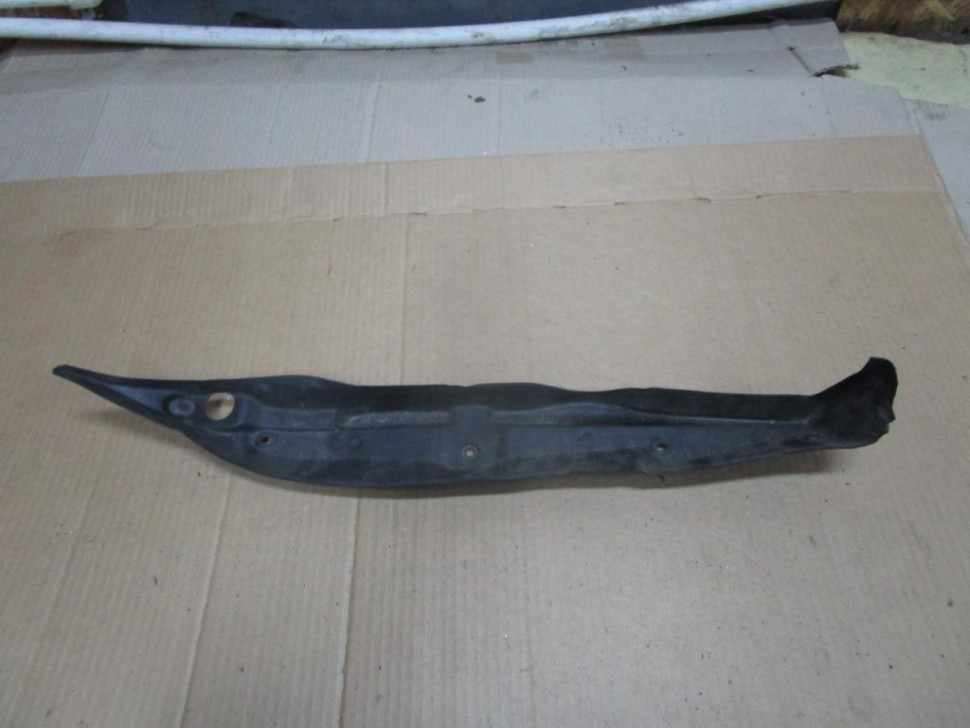 Пыльник крыла MERCEDES-BENZ C-класс W203/S203/CL203 (2000 - 2004) фото 1 — Разборка Мерседес