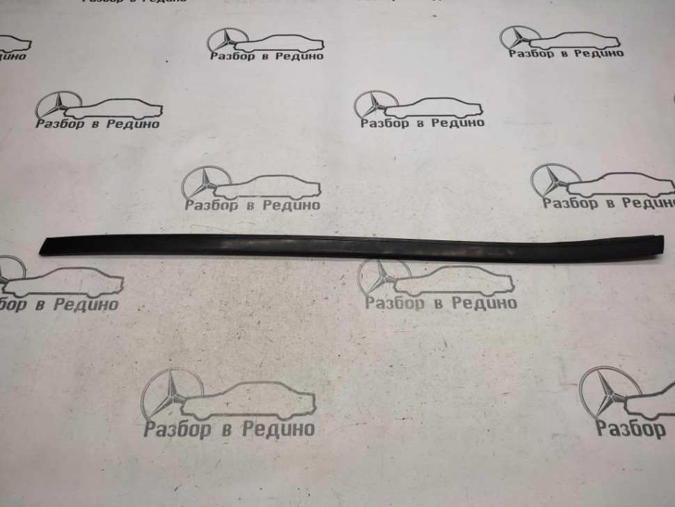 Молдинг лобового стекла MERCEDES-BENZ R-класс W251 (2005 - 2007) фото 1 — Разборка Мерседес