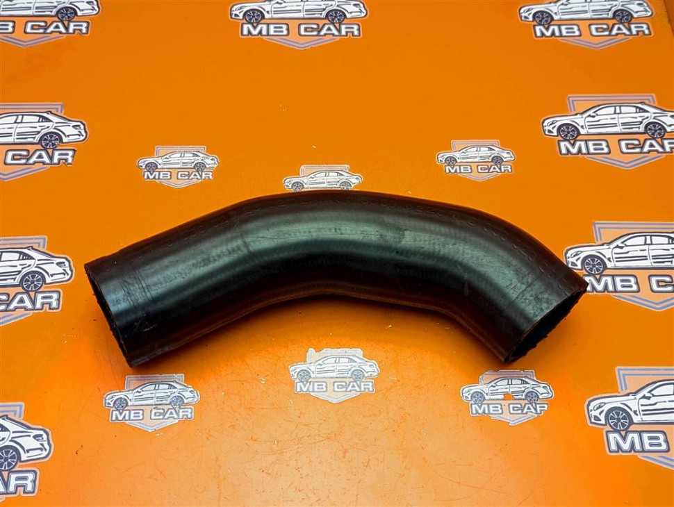 Патрубок интеркулера MERCEDES-BENZ Vito W638 (1996 - 2003) фото 1 &mdash; Разборка Мерседес