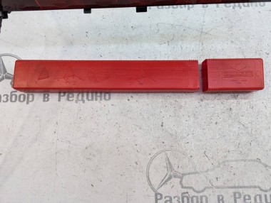 Знак аварийной остановки MERCEDES-BENZ M-класс W163 (1997 - 2001) — Разборка Мерседес