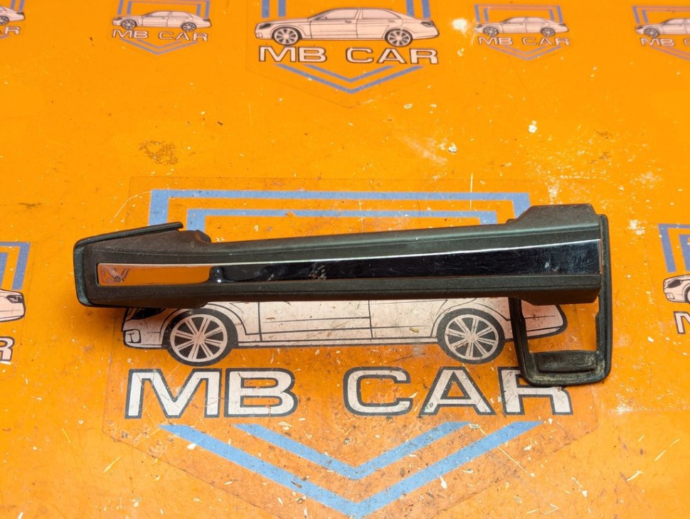 Ручка двери наружняя MERCEDES-BENZ E-класс W124/S124/C124/A124 (1984 - 1997) E 300 CDI 3.0 AT (136 л.с.) фото 1 &mdash; Разборка Мерседес