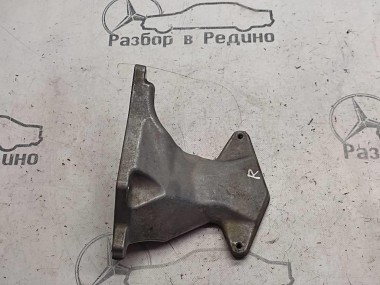 Лапа правая MERCEDES-BENZ S-класс W221 рестайлинг (2009 - 2013) — Разборка Мерседес