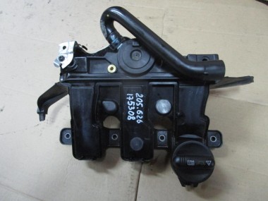 Маслозаливная горловина MERCEDES-BENZ C-класс W205/S205/C205/A205 (2014 - 2018) — Разборка Мерседес