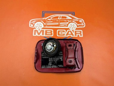 Лючок топливного бака MERCEDES-BENZ A-класс W168 рестайлинг (2001 - 2004) — Разборка Мерседес
