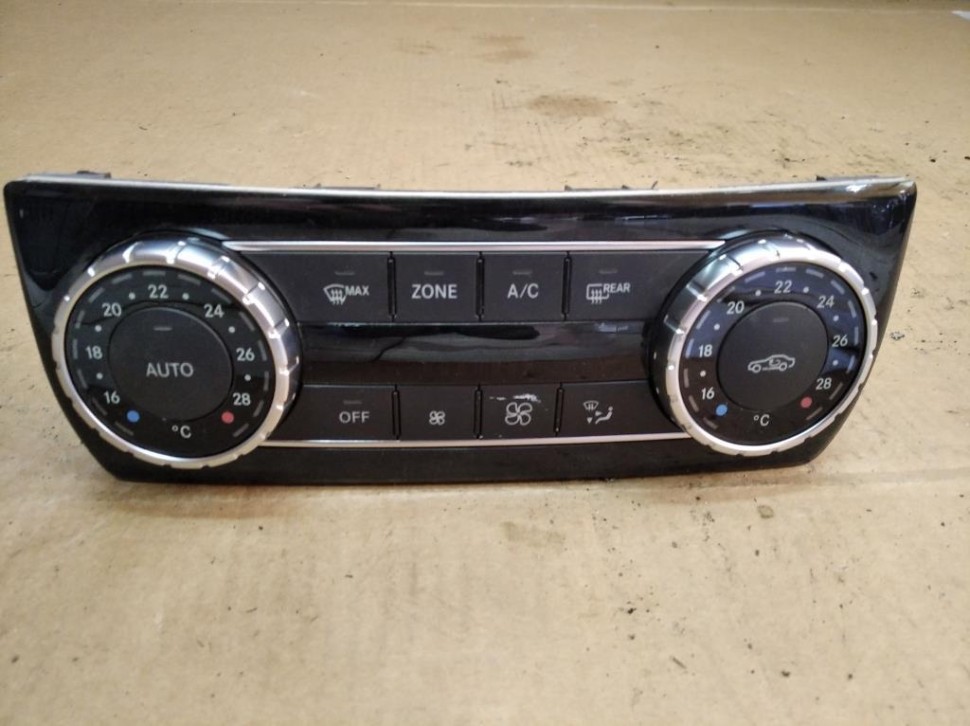 Панель управления климатом MERCEDES-BENZ CLS-класс C218/X218 рестайлинг (2014 - 2017) фото 1 — Разборка Мерседес