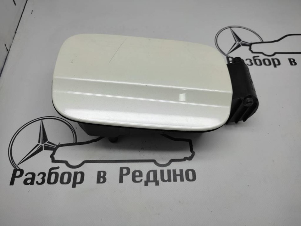 Лючок топливного бака MERCEDES-BENZ C-класс W204/S204/С204 рестайлинг (2011 - 2015) фото 1 — Разборка Мерседес