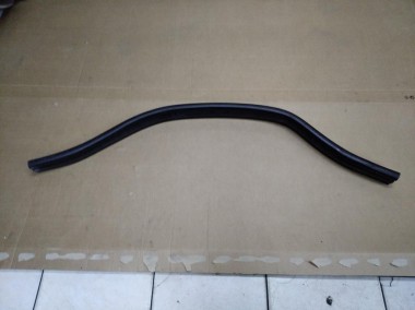 Уплотнитель моторного отсека MERCEDES-BENZ GLE-класс AMG W166 (2015 - 2019) — Разборка Мерседес