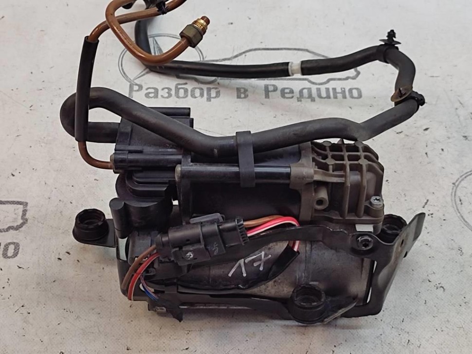 Компрессор пневмоподвески MERCEDES-BENZ GLC-класс AMG X253 (2016 - 2019) фото 1 — Разборка Мерседес