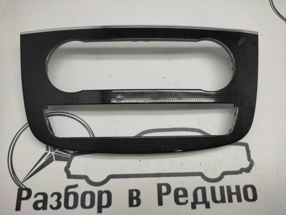 Накладка блока климата MERCEDES-BENZ R-класс W251 (2005 - 2007) фото 1 — Разборка Мерседес