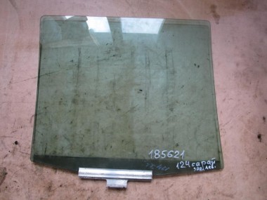 Стекло заднее левое MERCEDES-BENZ E-класс W124/S124/C124/A124 (1984 - 1997) — Разборка Мерседес