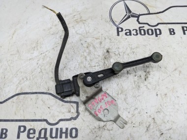 Датчик уровня пола MERCEDES-BENZ C-класс W205/S205/C205/A205 (2014 - 2018) — Разборка Мерседес