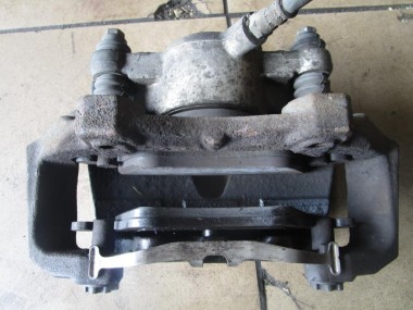 Суппорт передний левый MERCEDES-BENZ E-класс W212/S212/C207/A207 (2009 - 2013) — Разборка Мерседес