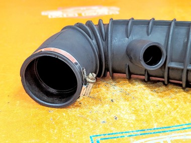 Патрубок турбины MERCEDES-BENZ V-класс W639 (2003 - 2014) — Разборка Мерседес