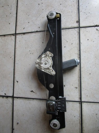 Стеклоподъемник задний левый MERCEDES-BENZ E-класс W211/S211 (2002 - 2006) — Разборка Мерседес