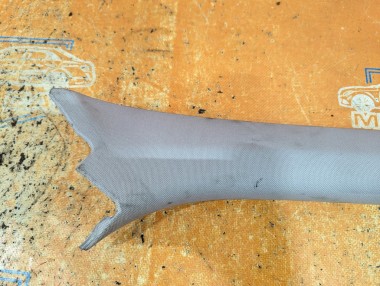 Накладка передней стойки MERCEDES-BENZ C-класс W204/S204 (2006 - 2011) — Разборка Мерседес