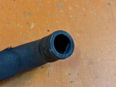 Патрубок ОЖ MERCEDES-BENZ GL-класс X166 (2012 - 2016) — Разборка Мерседес