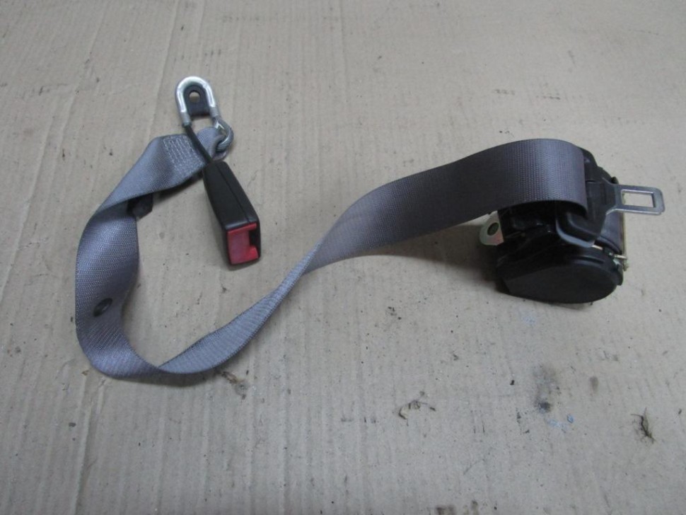 Ремень безопасности задний центральный MERCEDES-BENZ E-класс W210/S210 (1995 - 1999) фото 1 — Разборка Мерседес