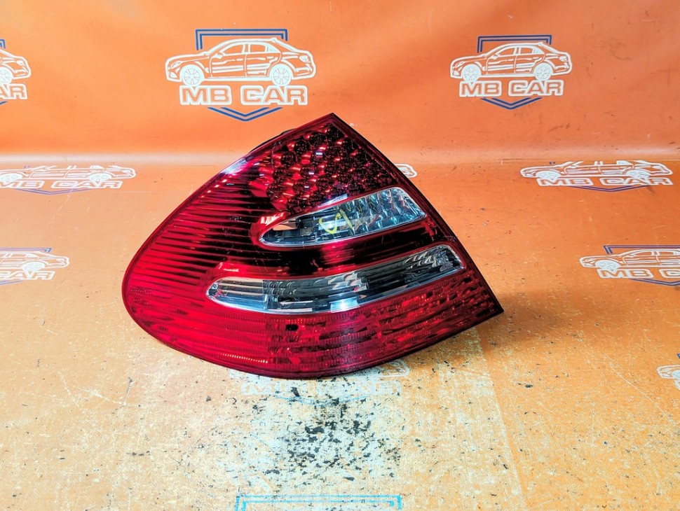 Фонарь задний левый MERCEDES-BENZ E-класс W211/S211 (2002 - 2006) фото 1 &mdash; Разборка Мерседес