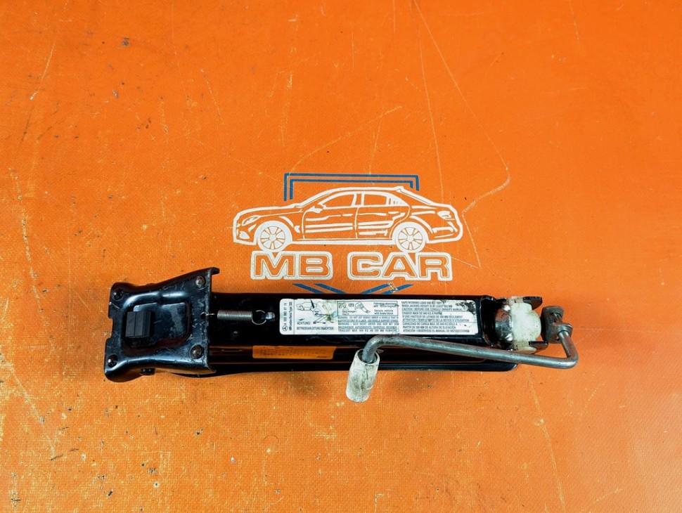 Домкрат MERCEDES-BENZ C-класс W203/S203/CL203 рестайлинг (2004 - 2008) фото 1 — Разборка Мерседес