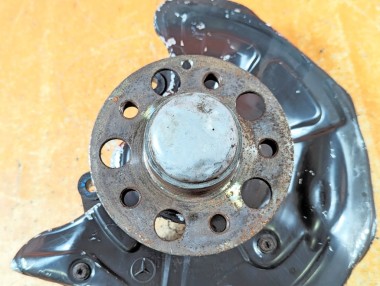 Кулак поворотный передний правый MERCEDES-BENZ E-класс W211/S211 (2002 - 2006) — Разборка Мерседес