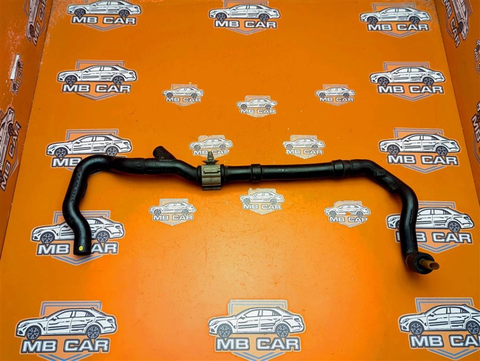 Трубка вентиляции картерных газов MERCEDES-BENZ C-класс W203/S203/CL203 (2000 - 2004) фото 1 — Разборка Мерседес