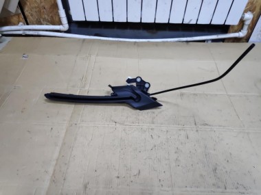 Направляющая шторки багажника MERCEDES-BENZ C-класс W205/S205/C205/A205 (2014 - 2018) — Разборка Мерседес