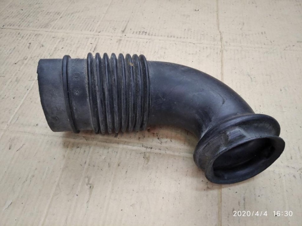 Патрубок воздушный MERCEDES-BENZ Sprinter W906 (2006 - 2019) фото 1 — Разборка Мерседес