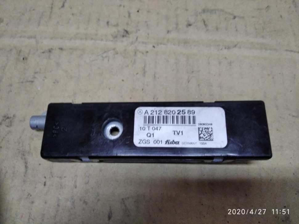 Усилитель антенны MERCEDES-BENZ E-класс W212/S212/C207/A207 (2009 - 2013) фото 1 — Разборка Мерседес