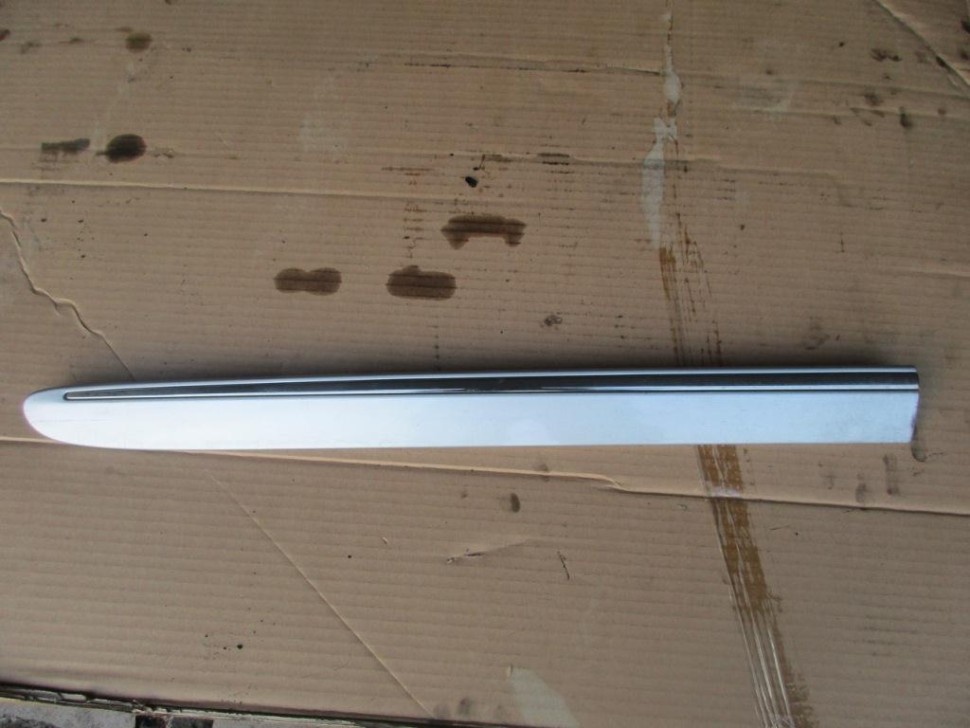 Молдинг двери MERCEDES-BENZ E-класс W211/S211 (2002 - 2006) фото 1 — Разборка Мерседес