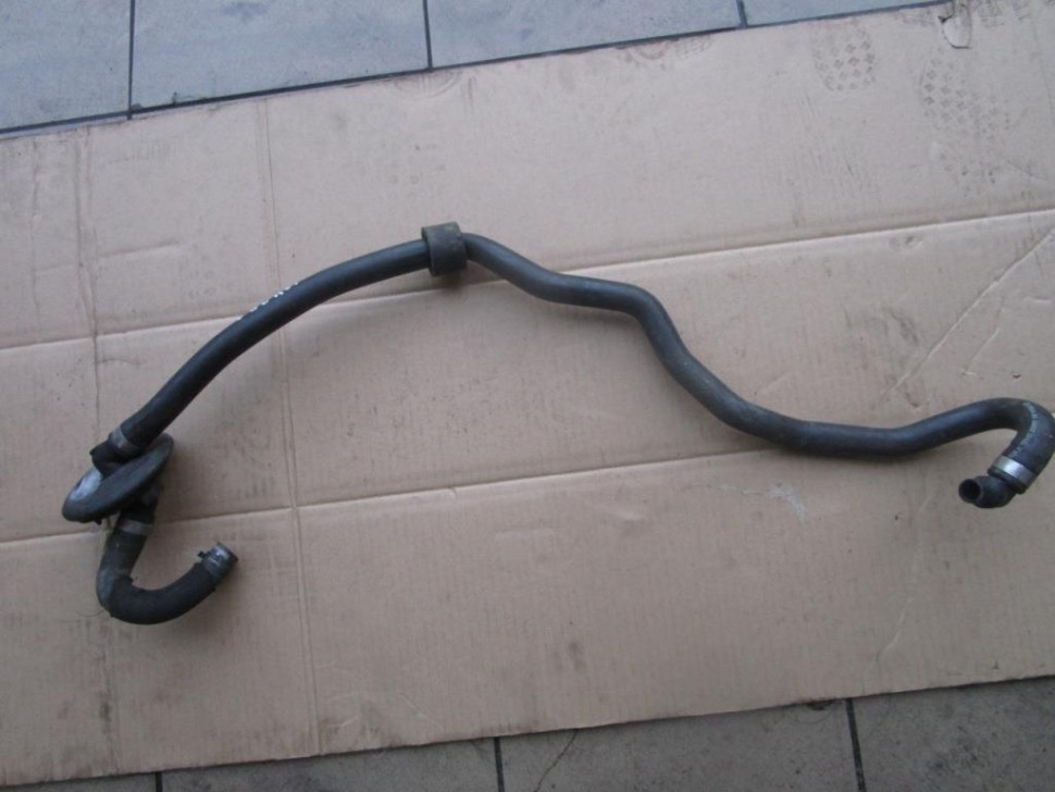 Патрубок ОЖ MERCEDES-BENZ E-класс W211/S211 (2002 - 2006) фото 1 — Разборка Мерседес