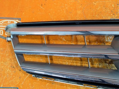 Решетка радиатора MERCEDES-BENZ C-класс W204/S204/С204 рестайлинг (2011 - 2015) — Разборка Мерседес