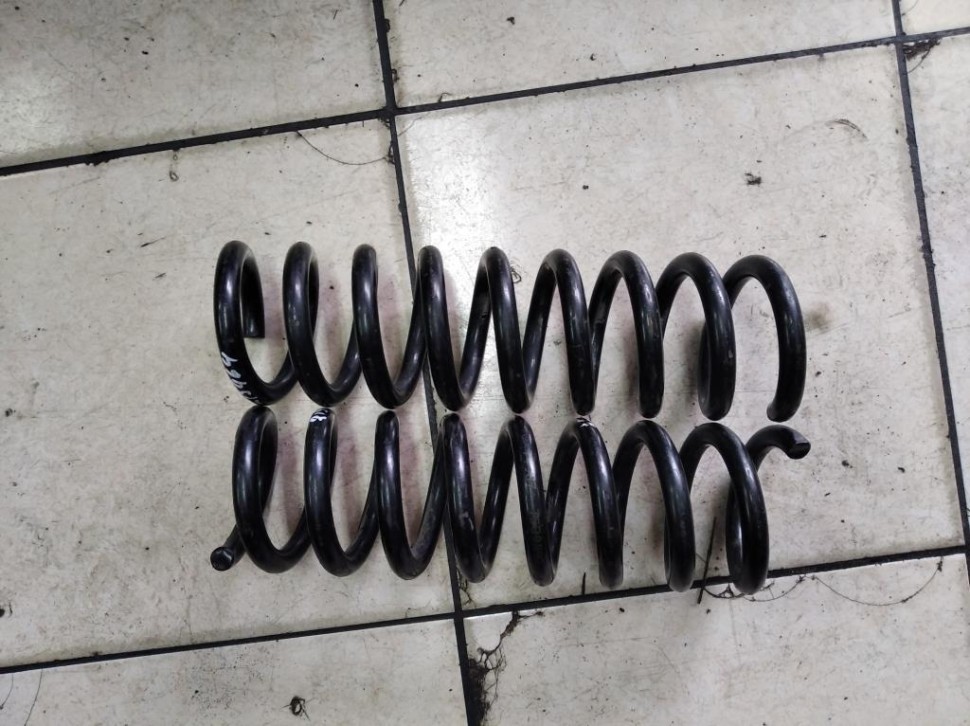 Пружина задняя MERCEDES-BENZ C-класс W203/S203/CL203 (2000 - 2004) фото 1 — Разборка Мерседес