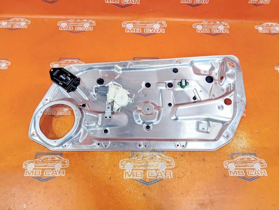 Стеклоподъемник передний правый MERCEDES-BENZ C-класс W204/S204/С204 рестайлинг (2011 - 2015) фото 1 — Разборка Мерседес