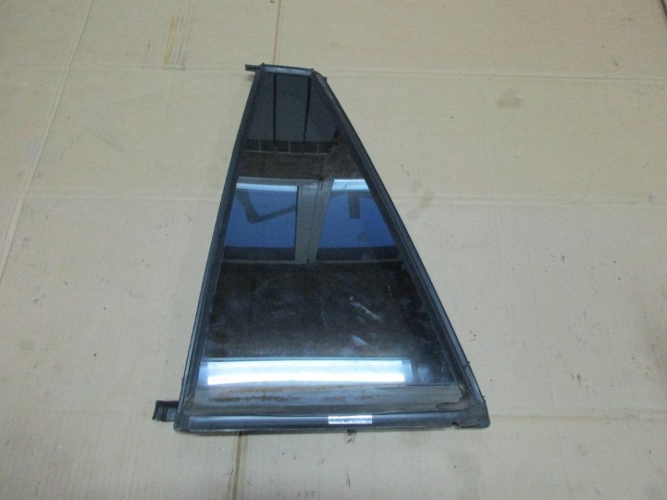 Стекло заднее левое MERCEDES-BENZ R-класс W251 (2005 - 2007) фото 1 — Разборка Мерседес
