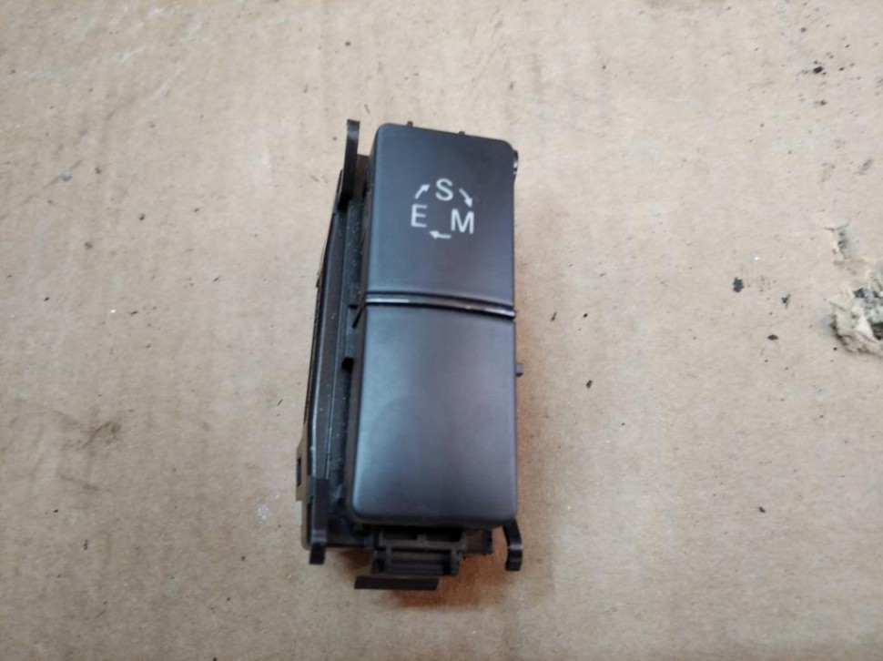 Кнопка MERCEDES-BENZ CLS-класс C218/X218 (2010 - 2014) фото 1 — Разборка Мерседес