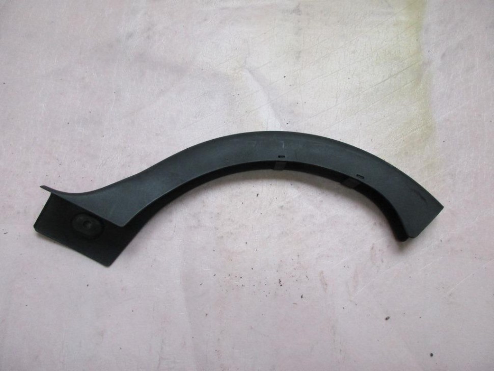 Накладка петли багажника MERCEDES-BENZ E-класс W210/S210 (1995 - 1999) фото 1 — Разборка Мерседес