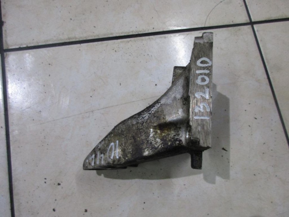 Лапа левая MERCEDES-BENZ W124 W124/S124/C124/A124 (1984 - 1993) фото 1 — Разборка Мерседес