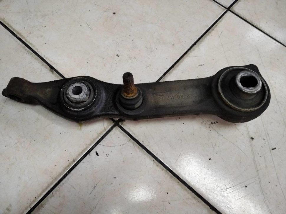Рычаг передний нижний правый MERCEDES-BENZ E-класс W211/S211 (2002 - 2006) фото 1 — Разборка Мерседес