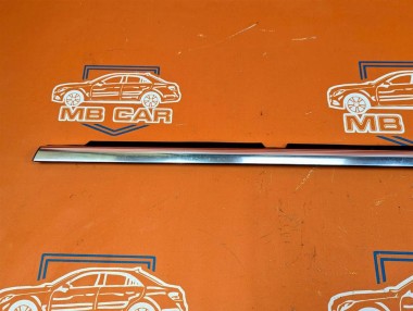 Молдинг стекла двери MERCEDES-BENZ R-класс W251 (2005 - 2007) — Разборка Мерседес