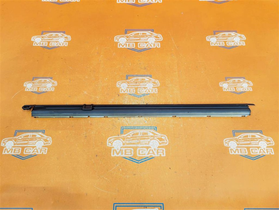 Шторка задней двери MERCEDES-BENZ S-класс W220 рестайлинг (2002 - 2005) фото 1 — Разборка Мерседес