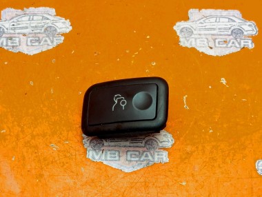 Кнопка открытия багажника MERCEDES-BENZ C-класс W204/S204 (2006 - 2011) — Разборка Мерседес