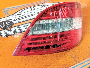 Фонарь задний правый MERCEDES-BENZ R-класс W251 рестайлинг 2 (2010 - 2017) &mdash; Разборка Мерседес