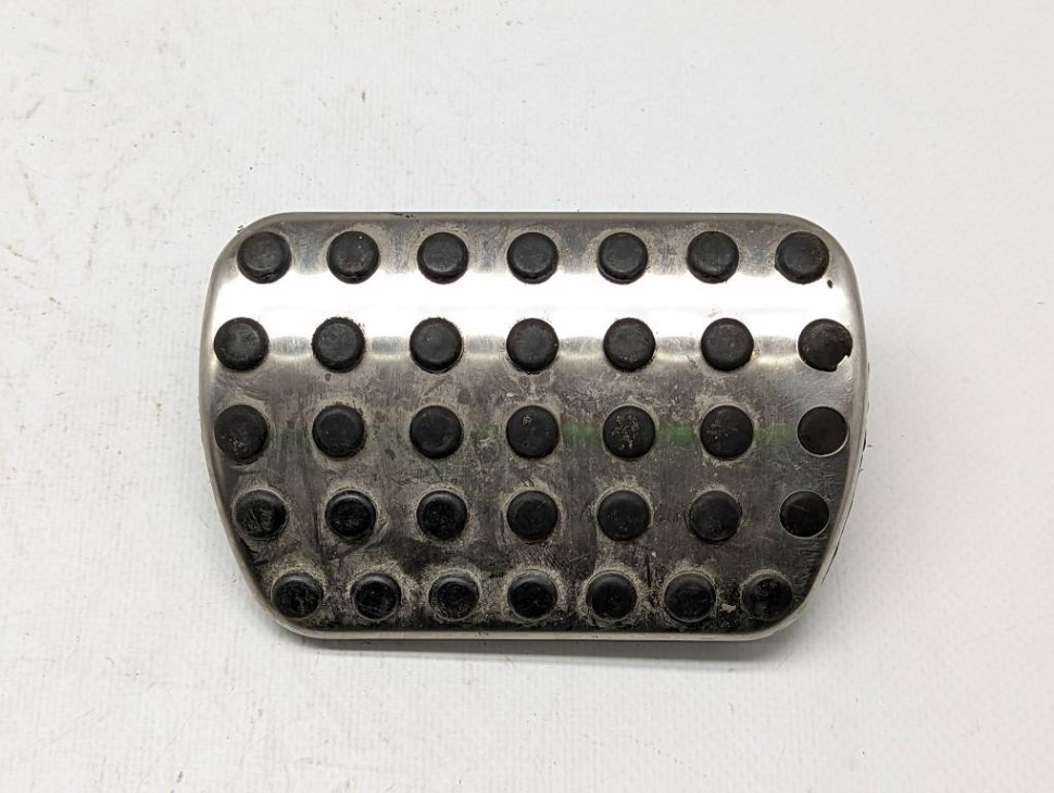 Накладка педали AMG MERCEDES-BENZ C-класс W205/S205/C205/A205 (2014 - 2018) фото 1 — Разборка Мерседес