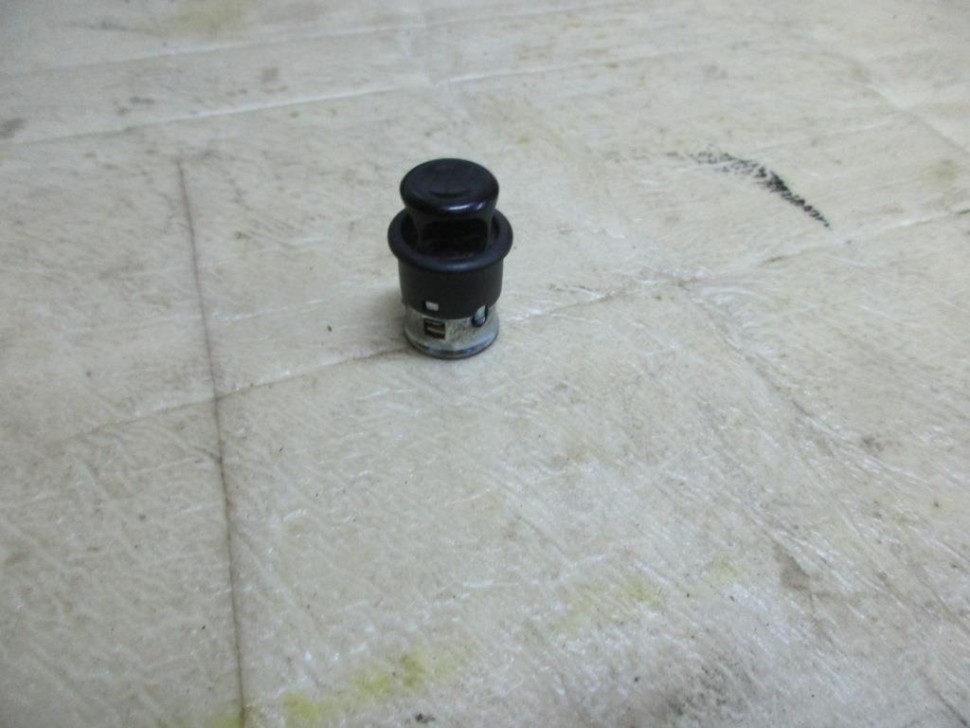 Прикуриватель MERCEDES-BENZ фото 1 — Разборка Мерседес