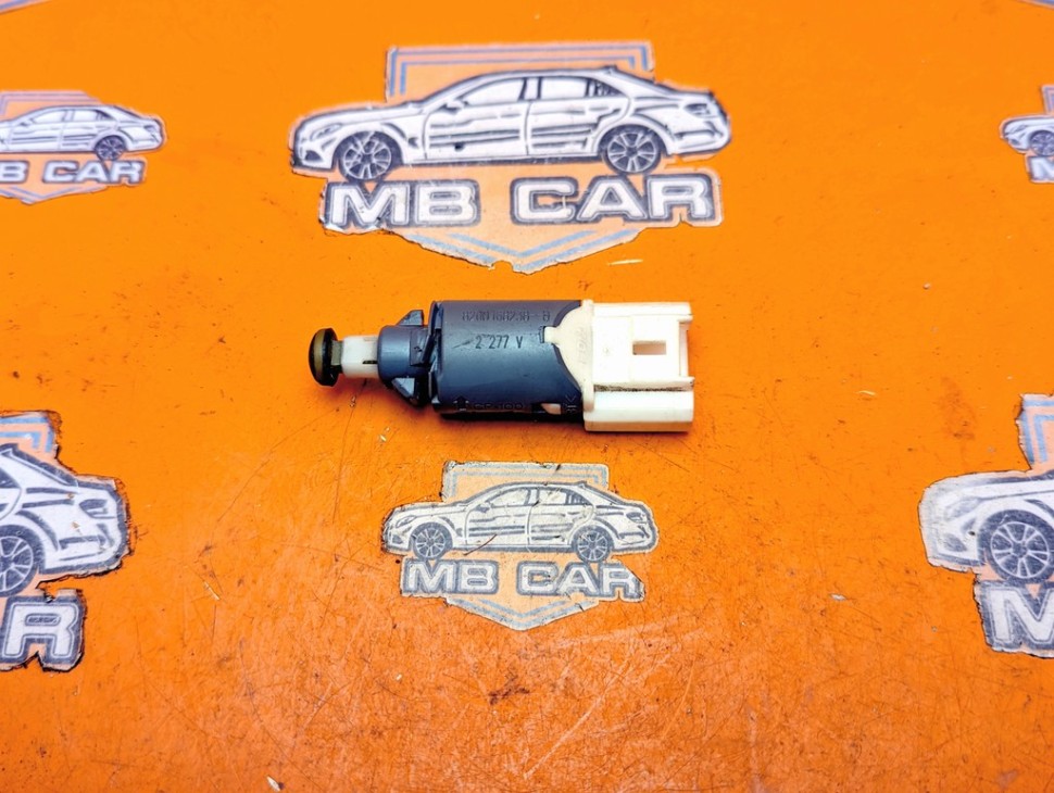 Выключатель стоп-сигнала MERCEDES-BENZ Citan W415 (2012 - 2021) фото 1 — Разборка Мерседес