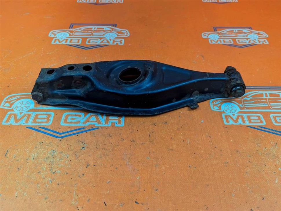 Рычаг задней стойки (лодка) MERCEDES-BENZ C-класс W203/S203/CL203 (2000 - 2004) фото 1 — Разборка Мерседес