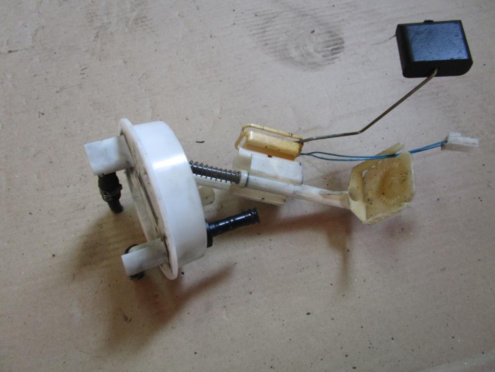 Датчик уровня топлива MERCEDES-BENZ E-класс W211/S211 (2002 - 2006) фото 1 — Разборка Мерседес