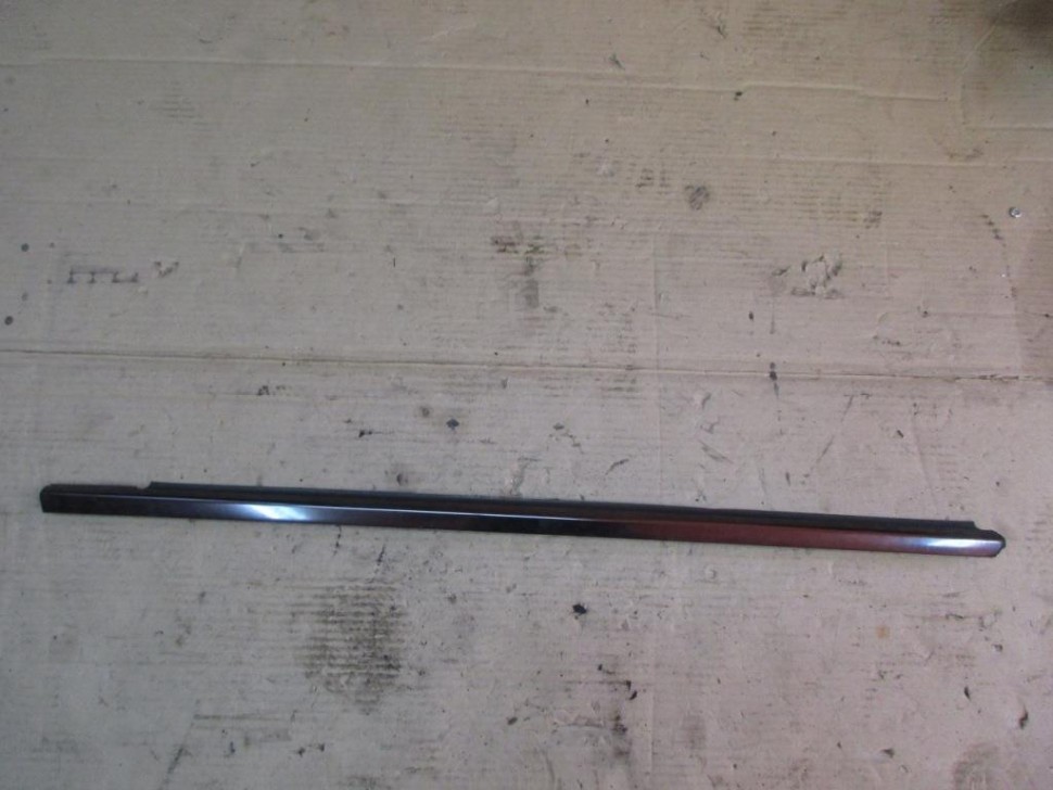 Молдинг стекла двери MERCEDES-BENZ E-класс W211/S211 (2002 - 2006) фото 1 — Разборка Мерседес